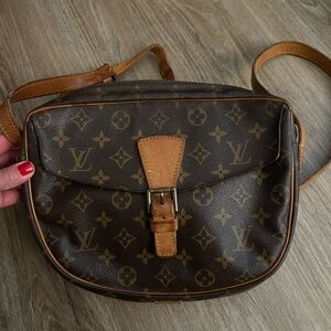 Authenic Louis Vuitton Jeune Fille bag - classic on the shoulder